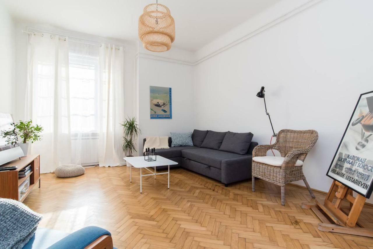 Klauzal Apartment W/3 Bedrooms, French Balcony Budapest Exterior foto